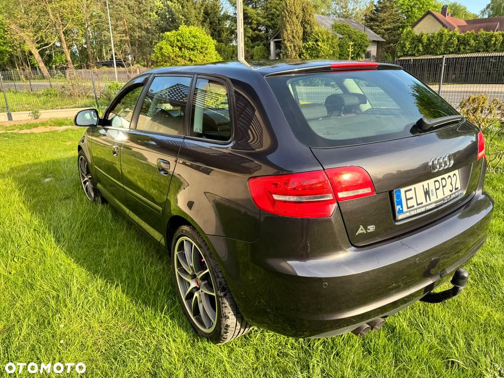 Audi A3 Sportback 2.0 TDI DPF Ambiente - 4