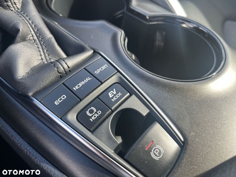 Toyota Camry 2.5 Hybrid Comfort CVT - 23