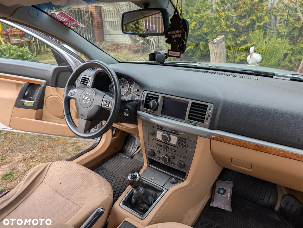 Opel Vectra 1.8 Essentia - 11