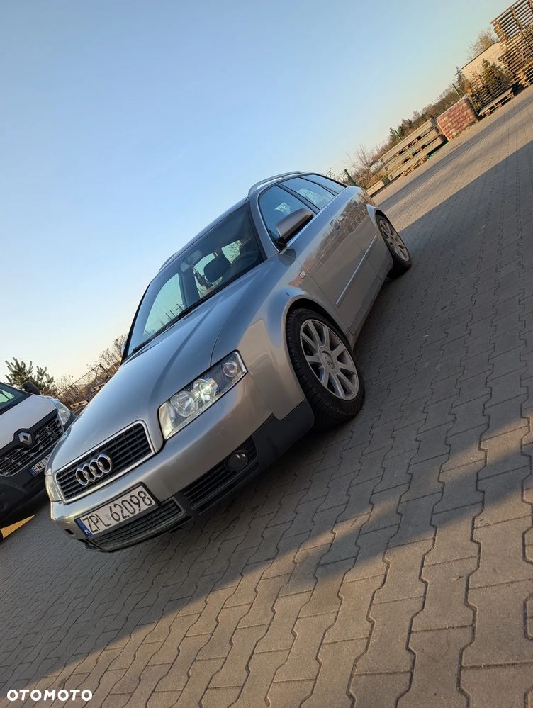 Audi A4 Avant - 1