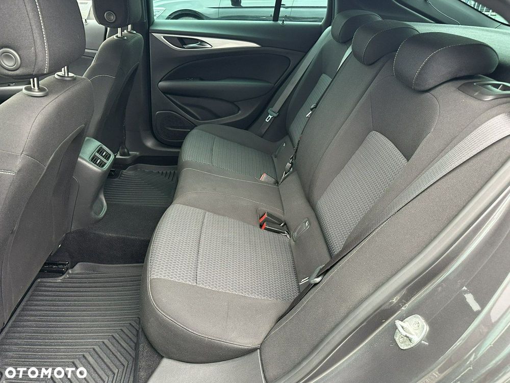 Opel Insignia 2.0 CDTI Business Elegance S&S - 22