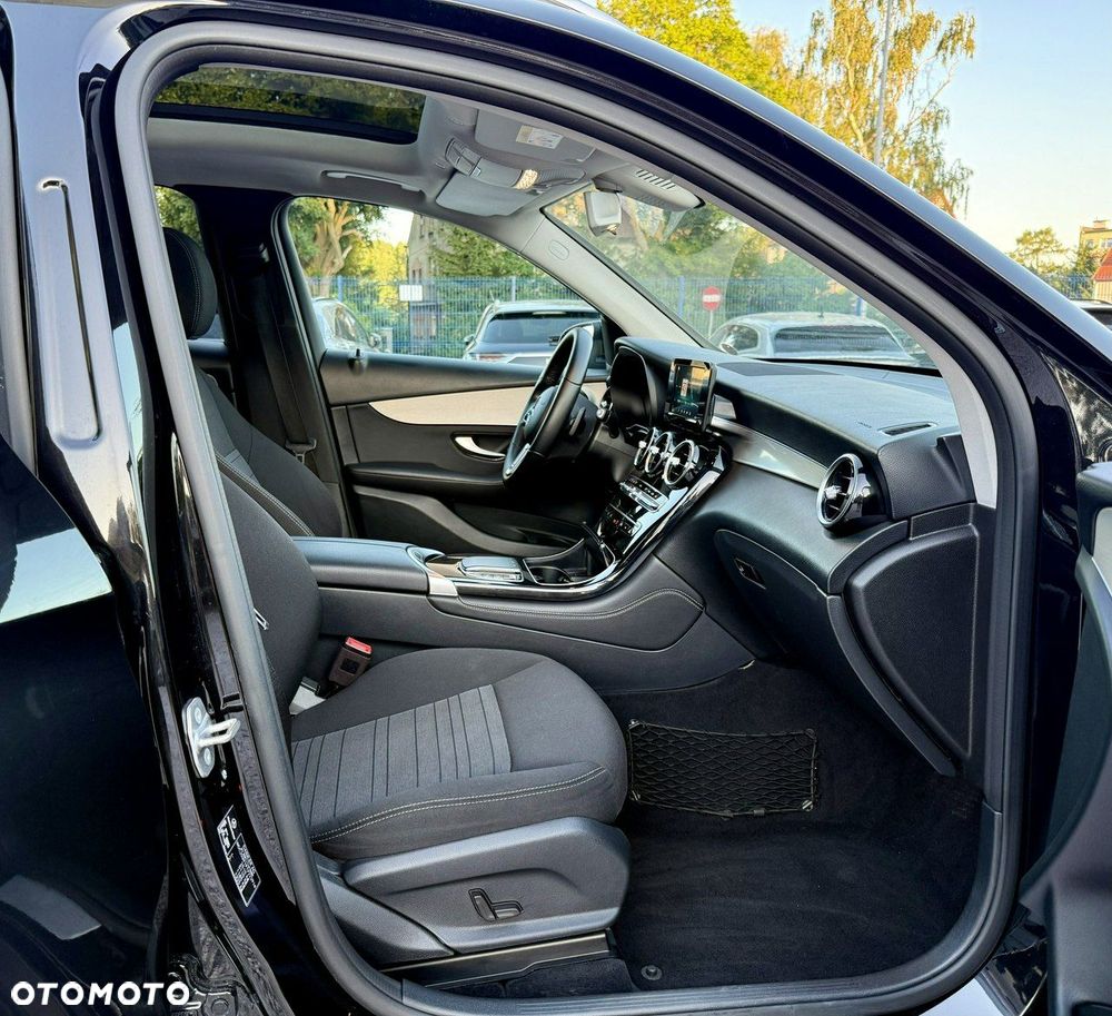 Mercedes-Benz GLC 300 d 4Matic 9G-TRONIC - 13