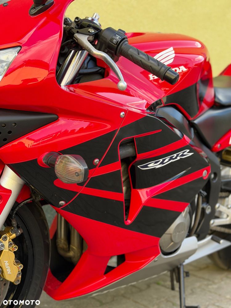 Honda CBR - 30