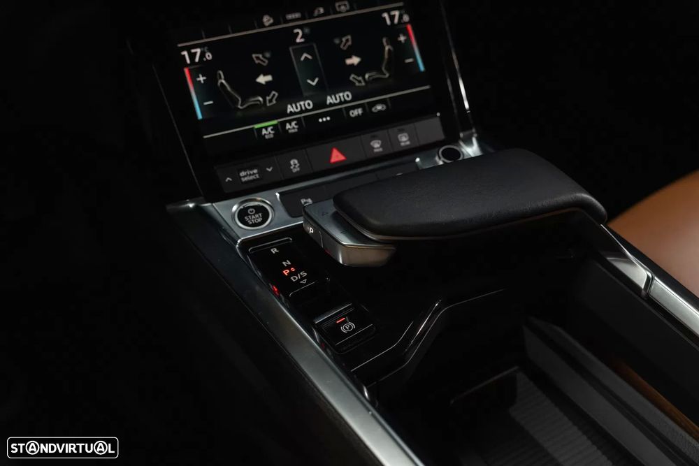 Audi Q8 e-tron 55 quattro Advanced — fotografia 12