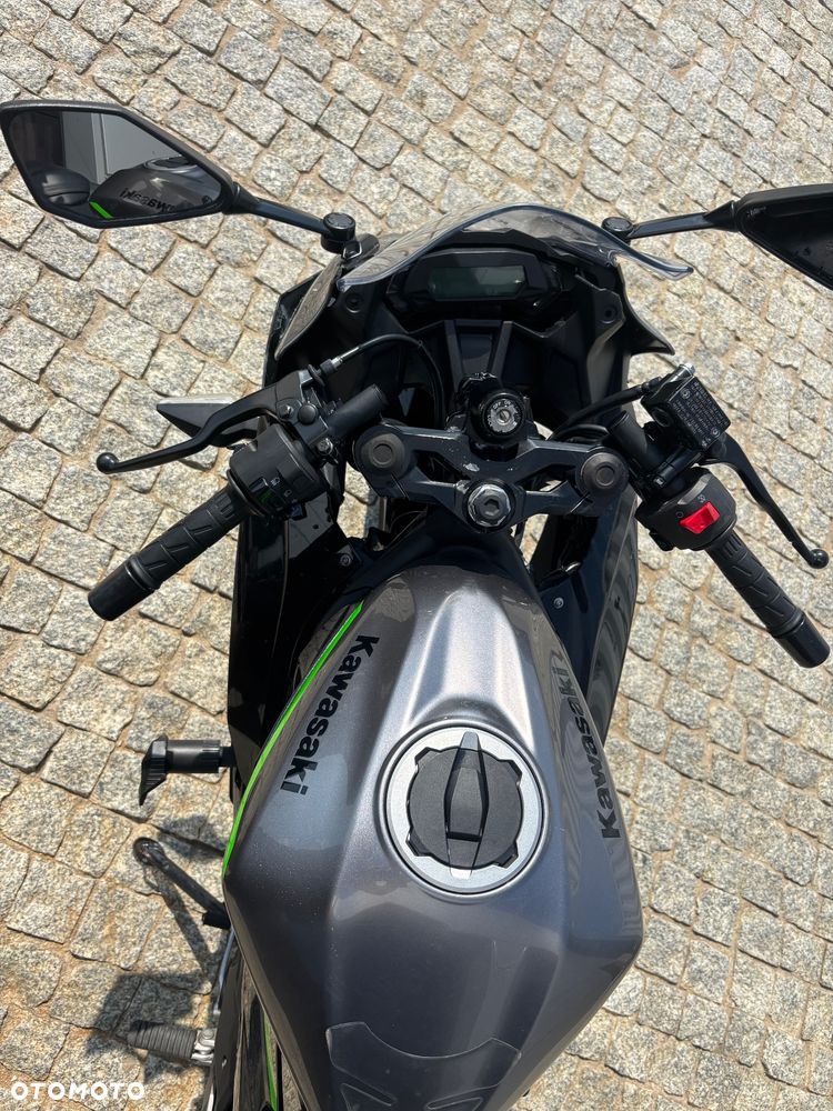Kawasaki Ninja - 6