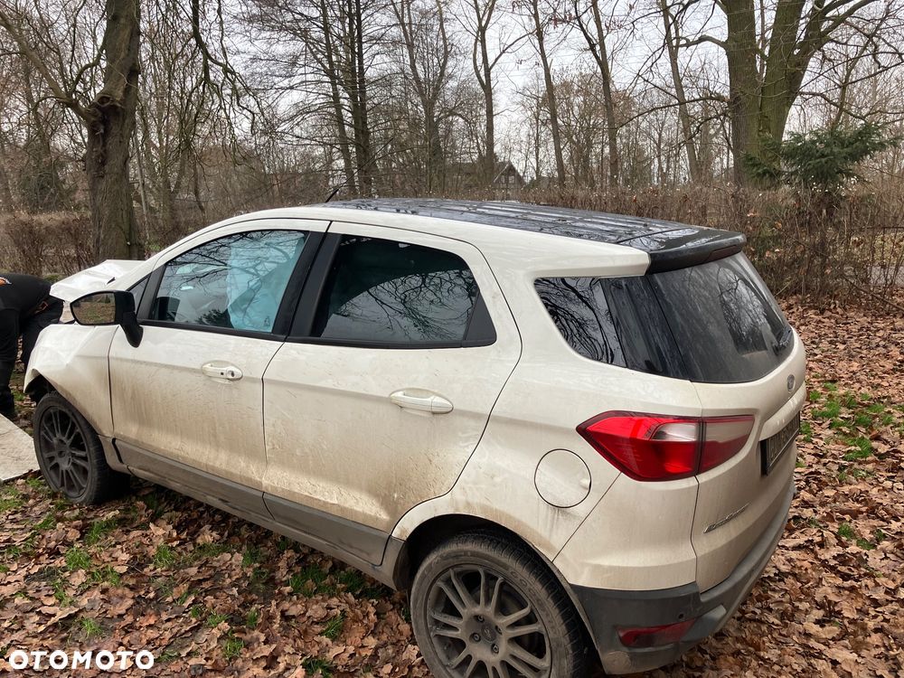 Ford EcoSport - 5