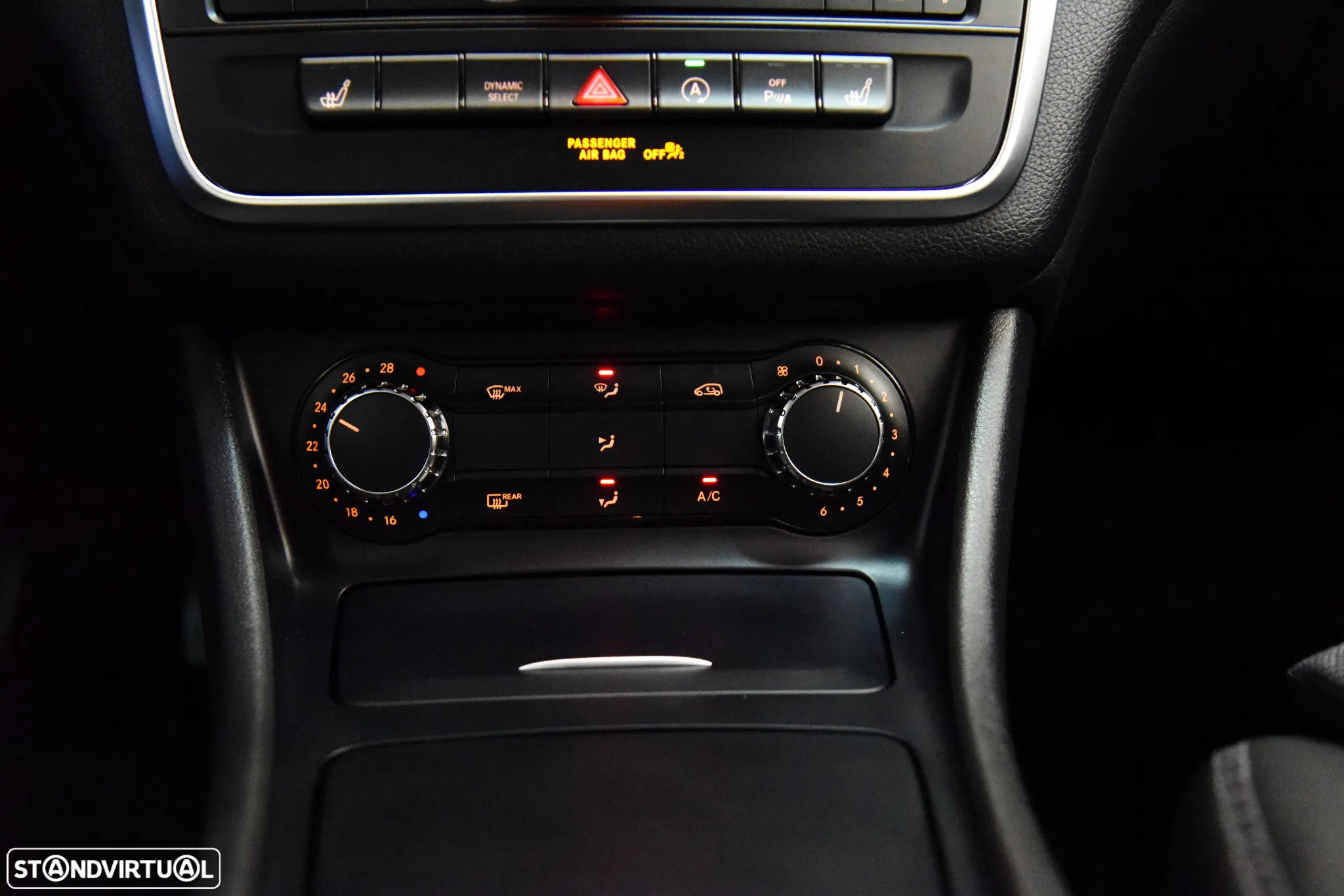 Mercedes-Benz GLA 180 (CDI) d 7G-DCT Urban - 18