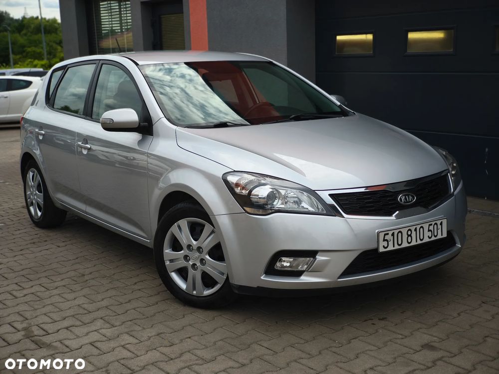 Kia Ceed 1.4 L - 4