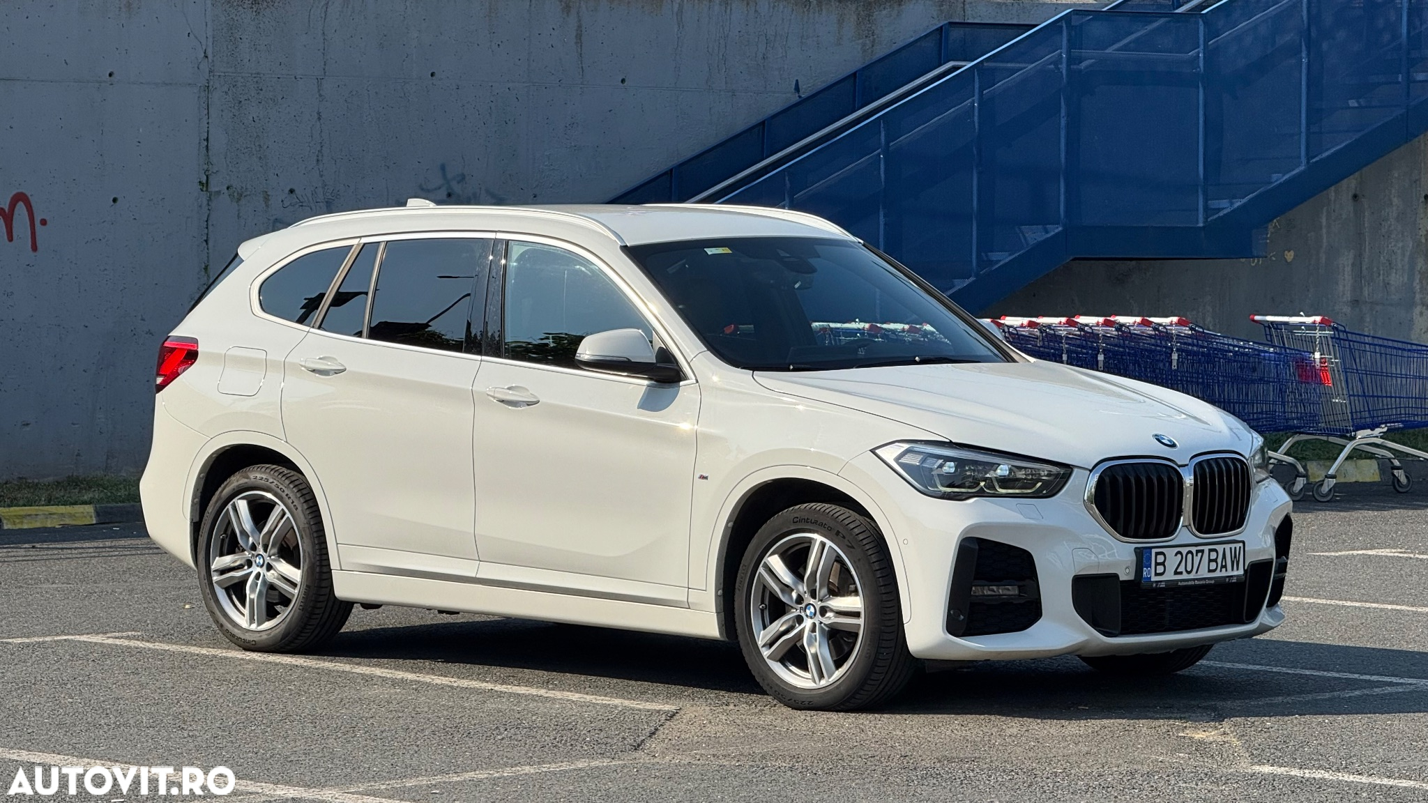 BMW X1 xDrive20d AT - 8