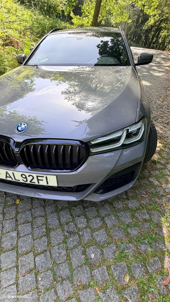 BMW 530 e Pack Desportivo M - 13