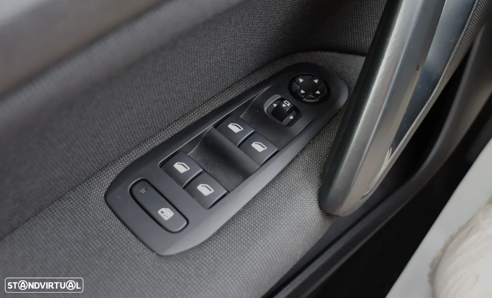 Peugeot 308 PureTech 130 EAT8 Allure - 30