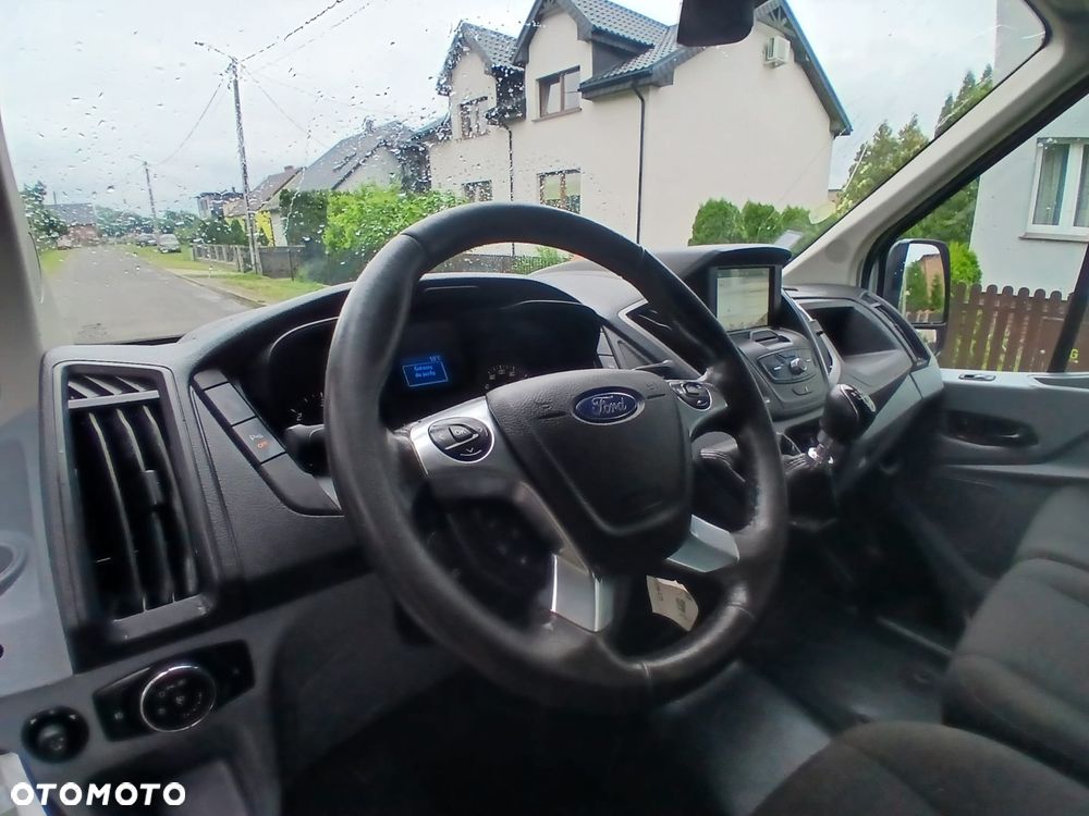 Ford Transit - 18