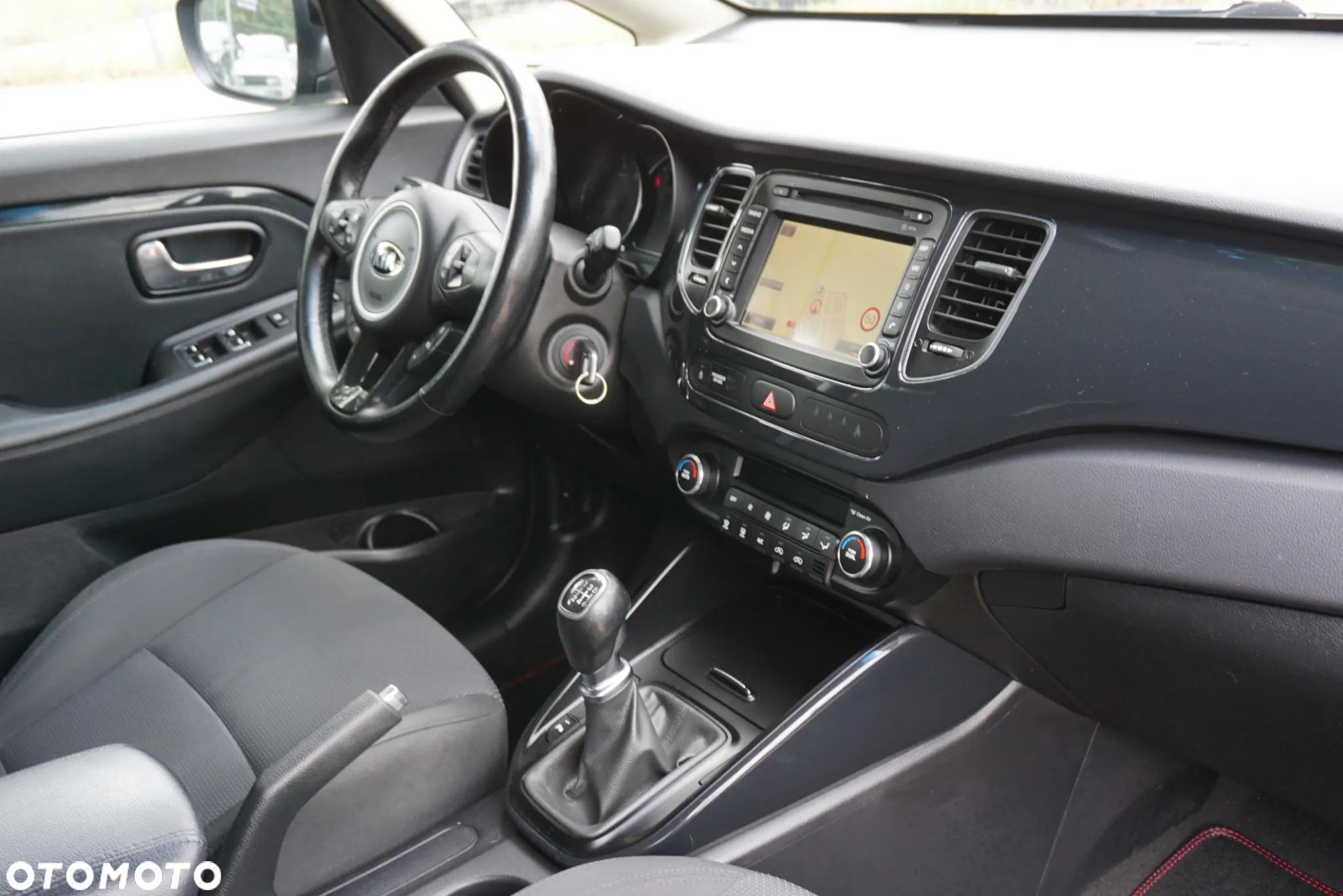 Kia Carens 1.7 CRDi 141 ISG Vision - 17