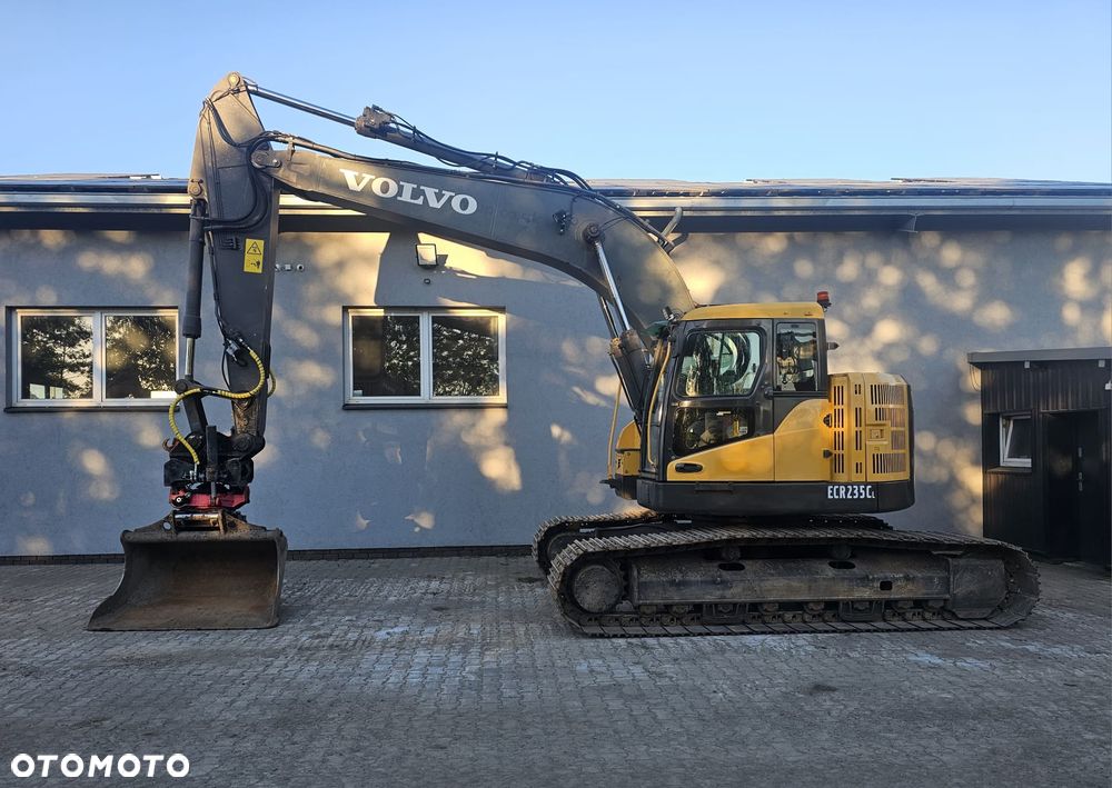 Volvo ECR235CL - 6