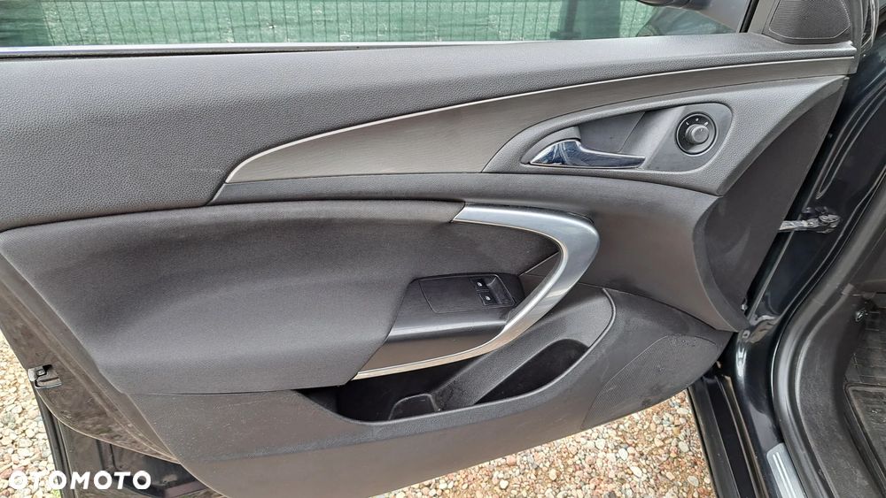 Opel Insignia 1.6 Turbo - 32