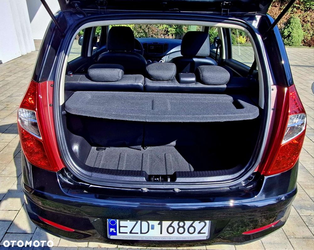 Hyundai i10 1.1 FIFA WM Edition - 23