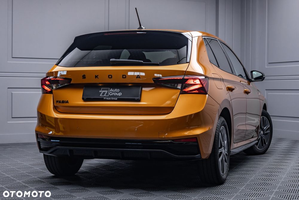 Skoda Fabia 2022 photo 2