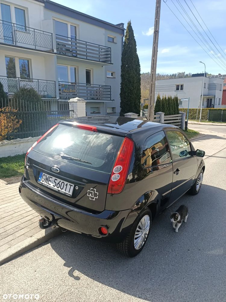 Ford Fiesta 1.3 - 4