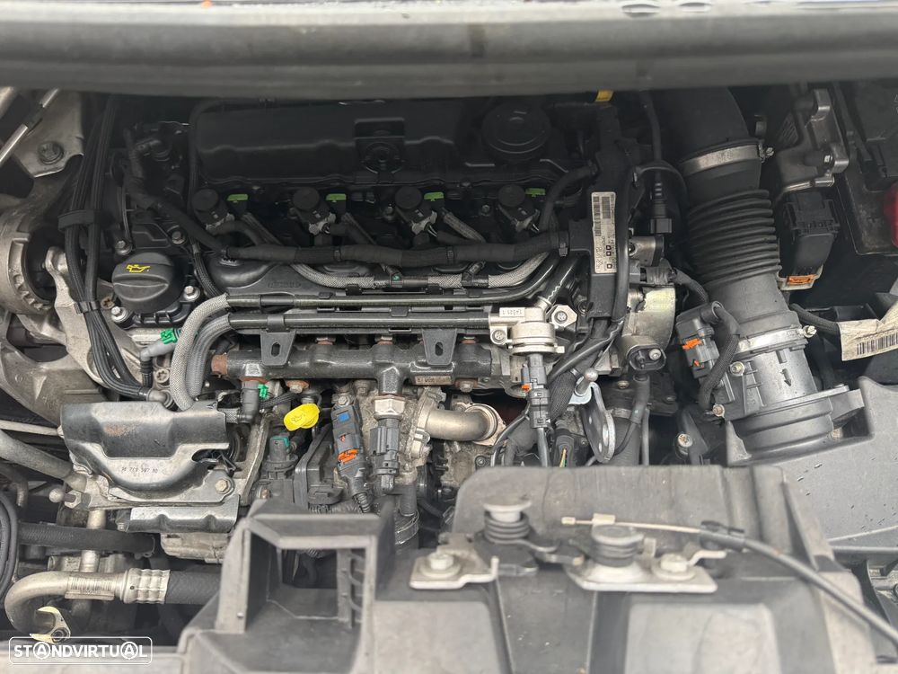 Toyota PROACE 2.0 D-4D L2 H1 C/ AC + EXTRAS - 23