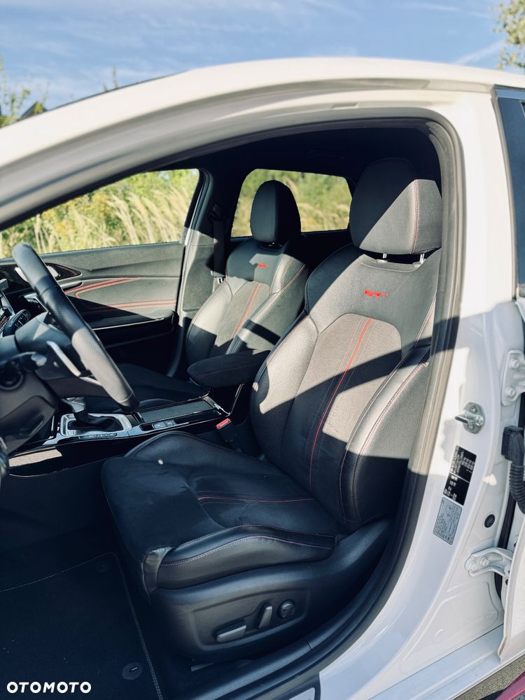 Kia ProCeed 1.6 T-GDI GT DCT - 11