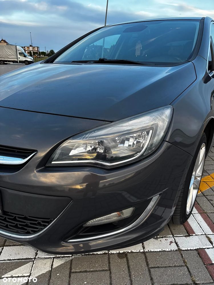 Opel Astra 1.7 CDTI Cosmo - 6