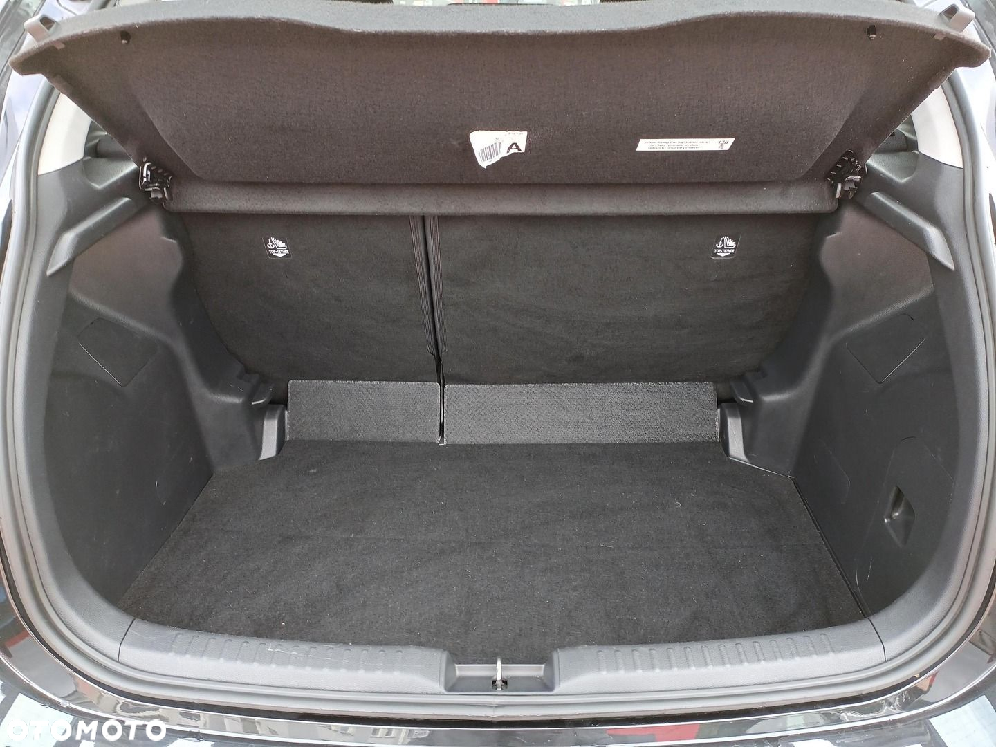 Toyota Yaris - 21