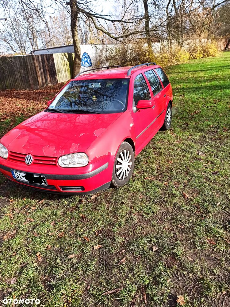 Volkswagen Golf - 4
