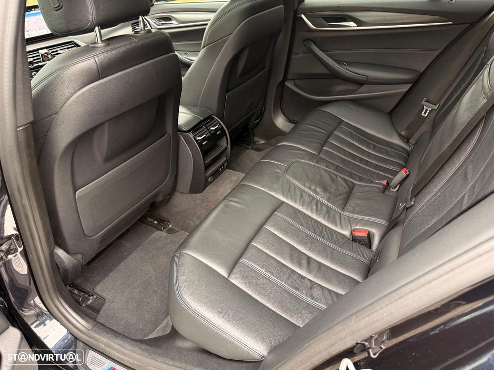 BMW 530 e Pack Desportivo M - 25