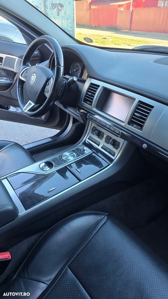 Jaguar XF 3.0D S Premium Luxury Aut - 1