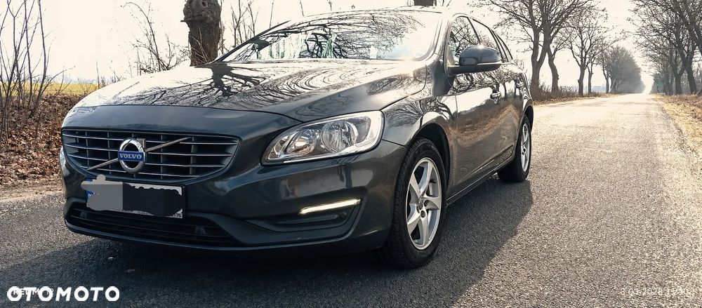 Volvo V60 D3 Drive-E Kinetic - 3
