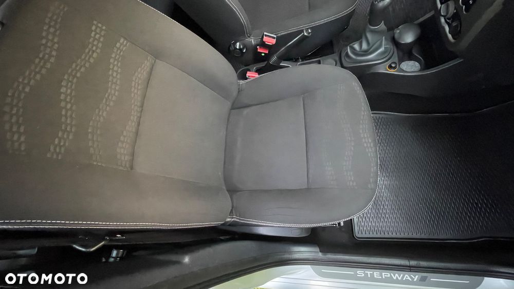 Dacia Sandero 1.6 Laureate - 23
