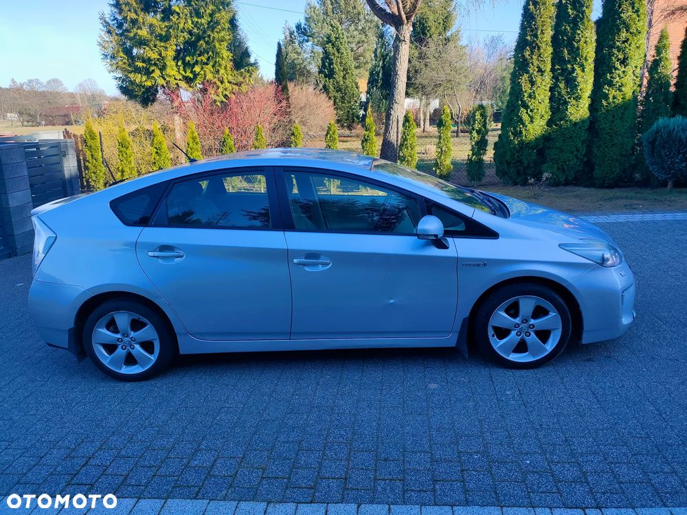 Toyota Prius (Hybrid) Comfort - 6