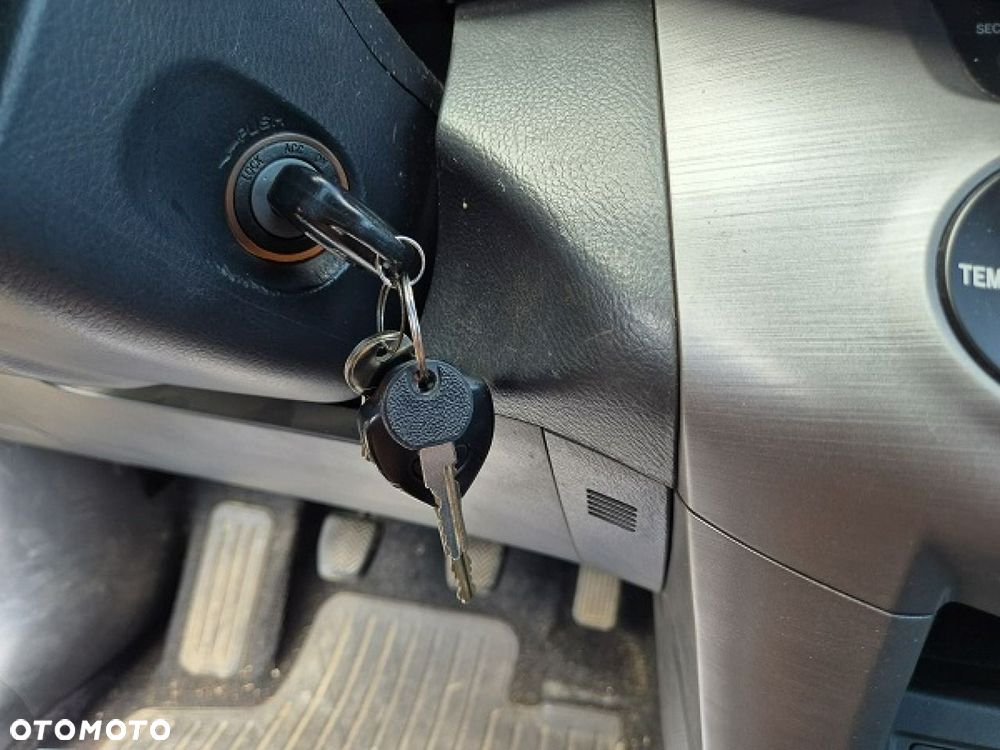 Toyota RAV4 - 25