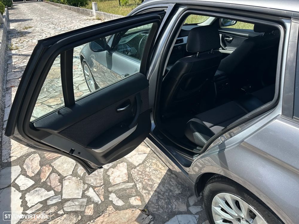 BMW 318 d Navigation - 31