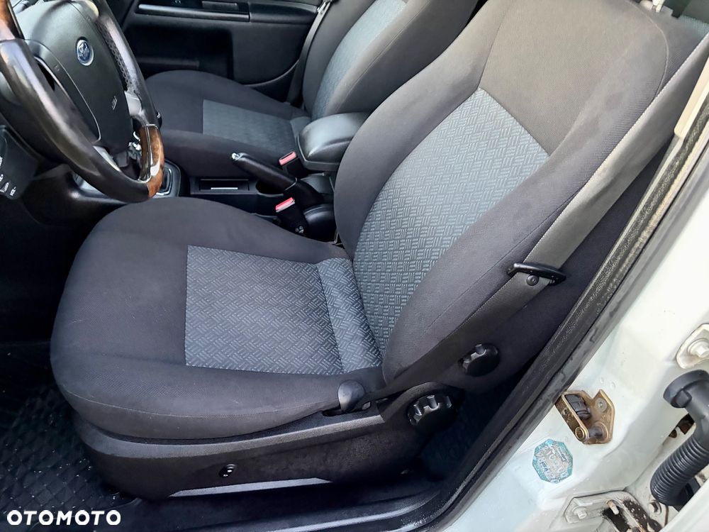 Ford Mondeo 2.0 TDCI Platinium X - 23