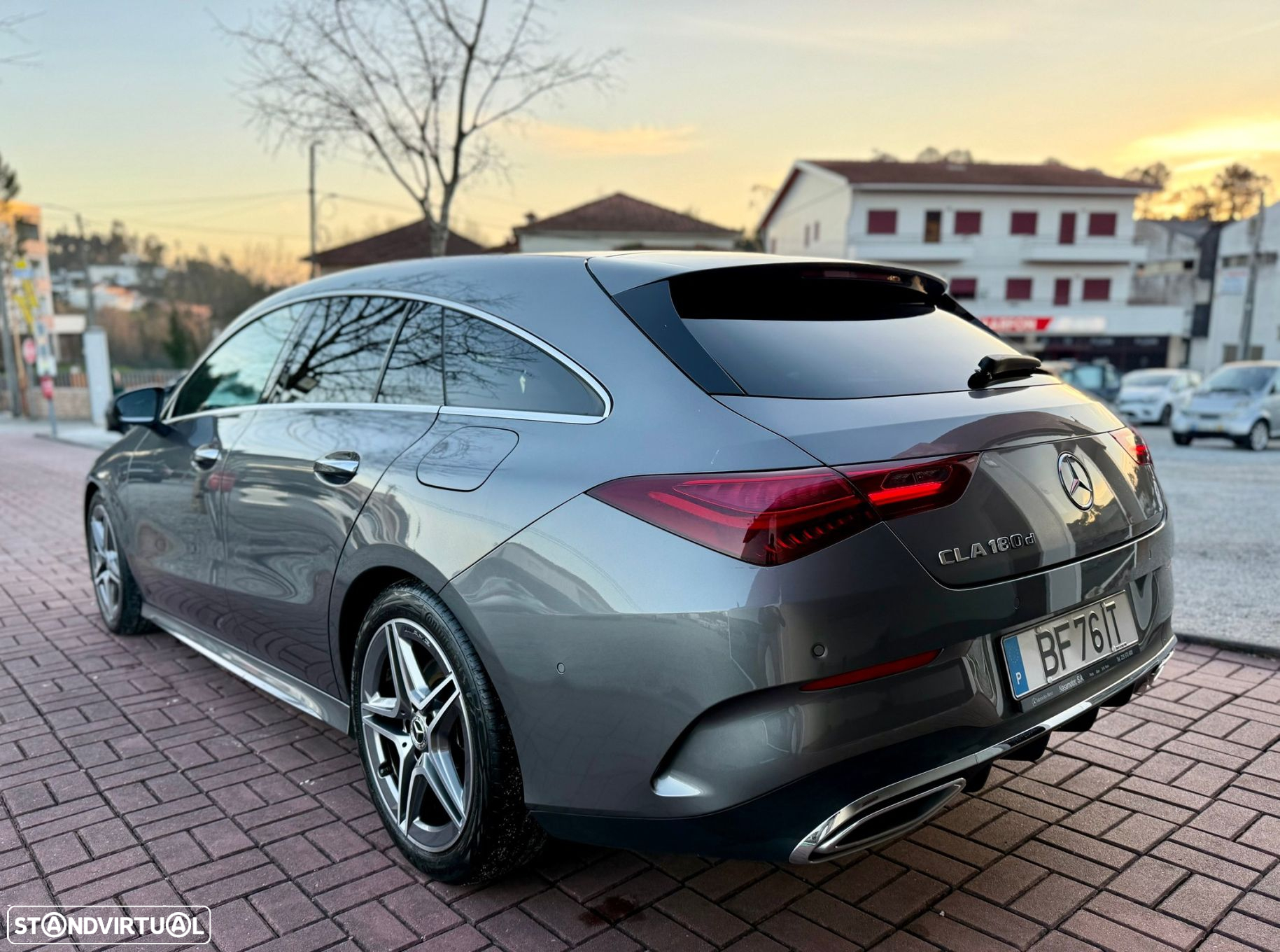 Mercedes-Benz CLA 180 d Shooting Brake AMG Line Aut. - 13