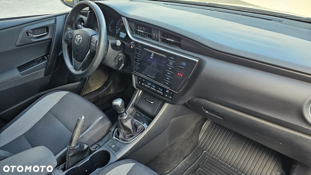 Toyota Auris 1.33 VVT-i Active - 6