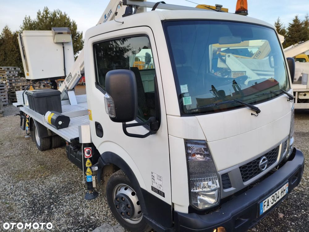 Nissan Cabstar NT400 35.13 - 7