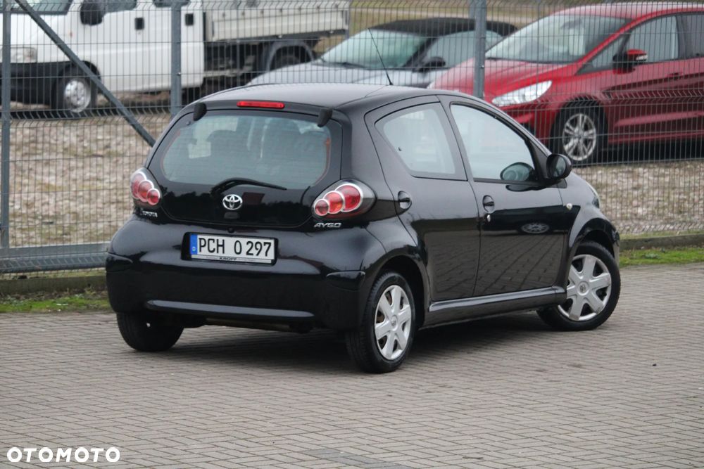 Toyota Aygo - 10