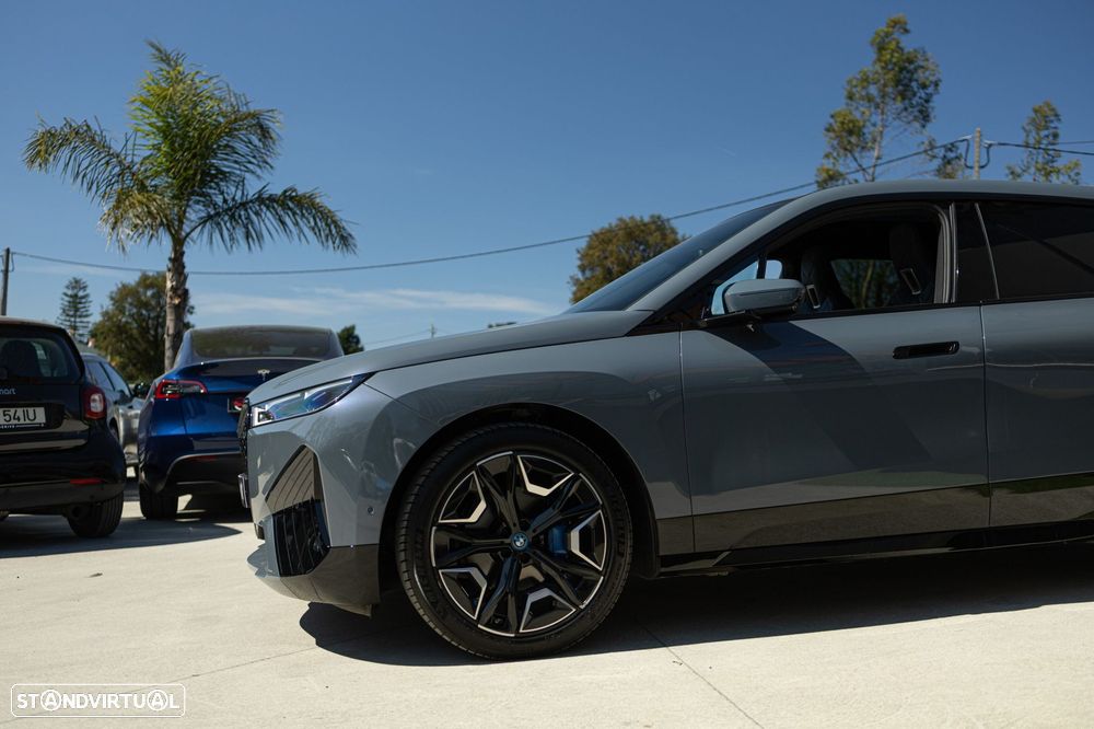BMW iX xDrive 40 Pack Desportivo - 51