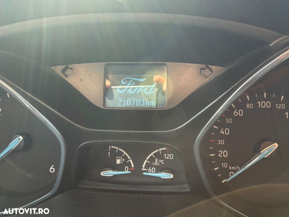 Ford Focus 1.6 TDCi DPF Trend - 9