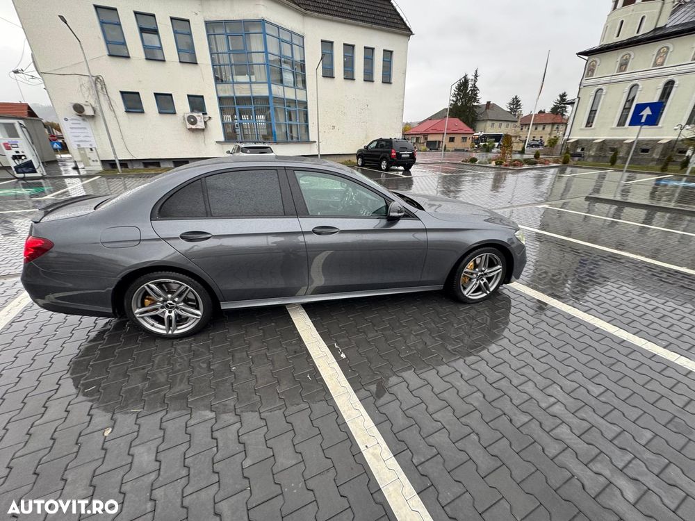 Mercedes-Benz E 450 4MATIC Aut - 7