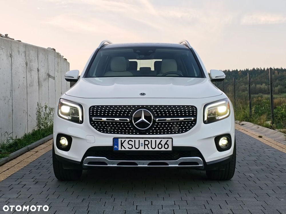 Mercedes-Benz GLB 250 4-Matic Progressive 8G-DCT - 3