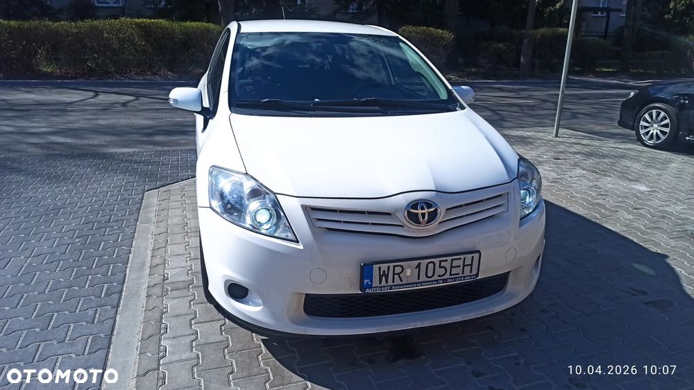 Toyota Auris 1.4 D-4D 2010 - 4