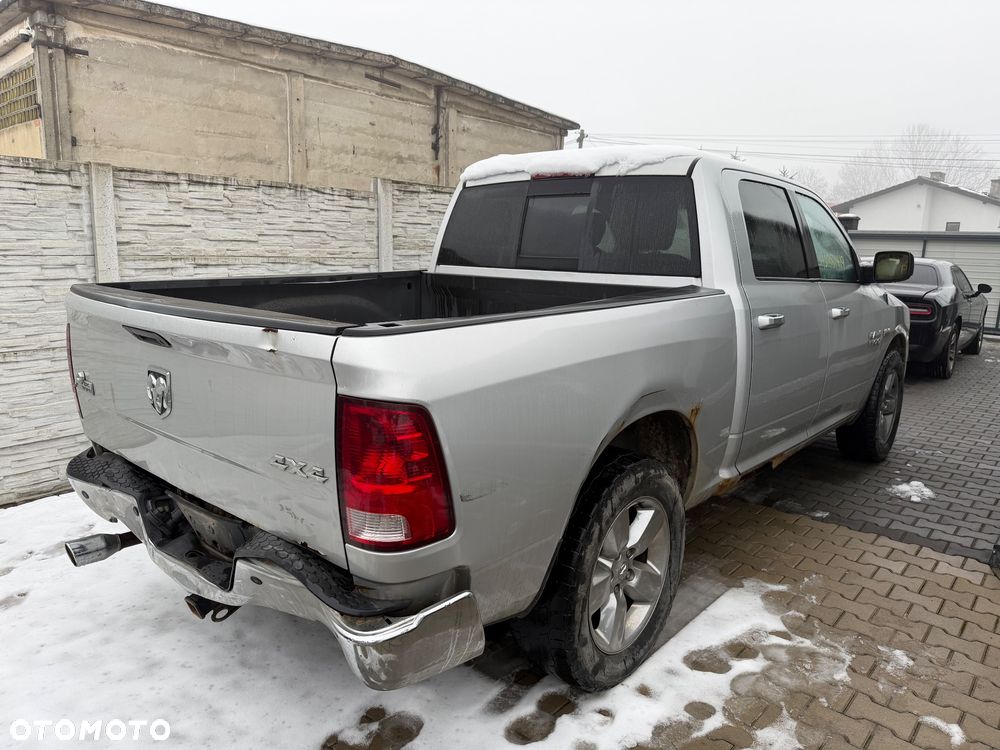 Dodge RAM 5.7 4x4 - 10