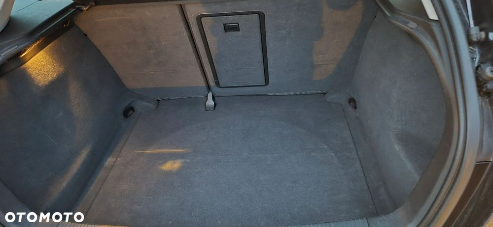 Audi A3 1.6 TDI DPF Ambiente - 5