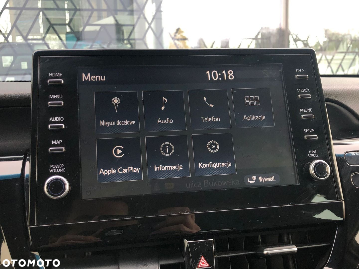Toyota Camry - 17