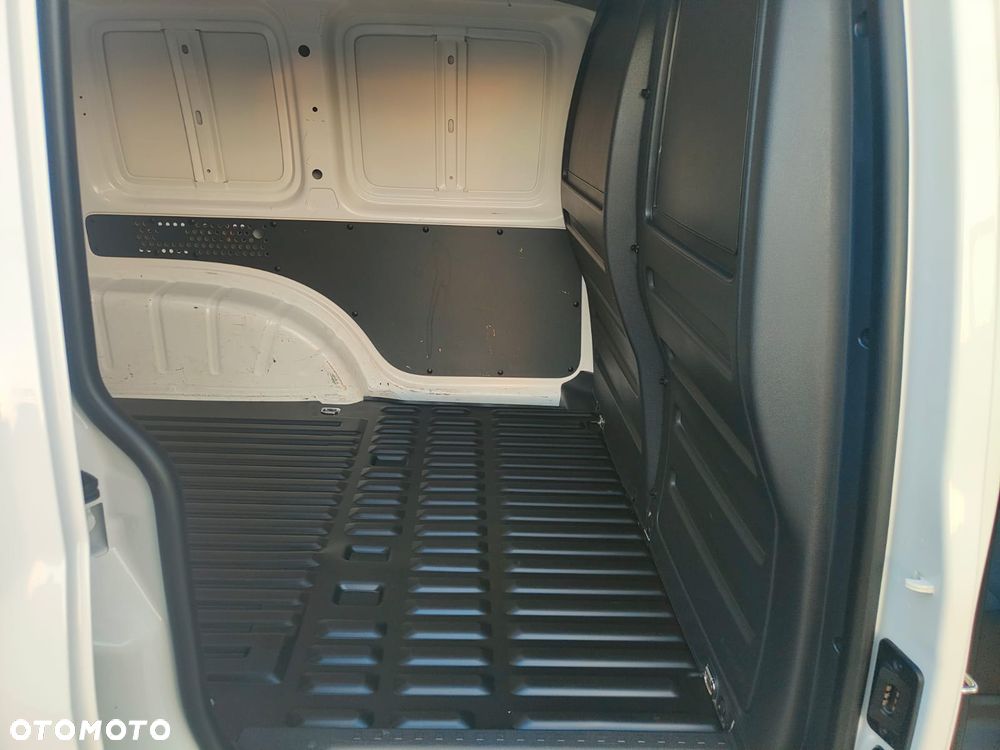 Volkswagen Caddy Standard - 13