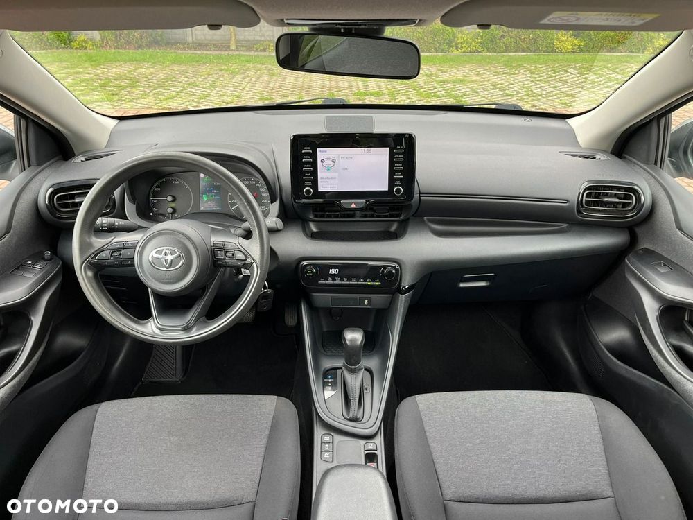 Toyota Yaris - 33