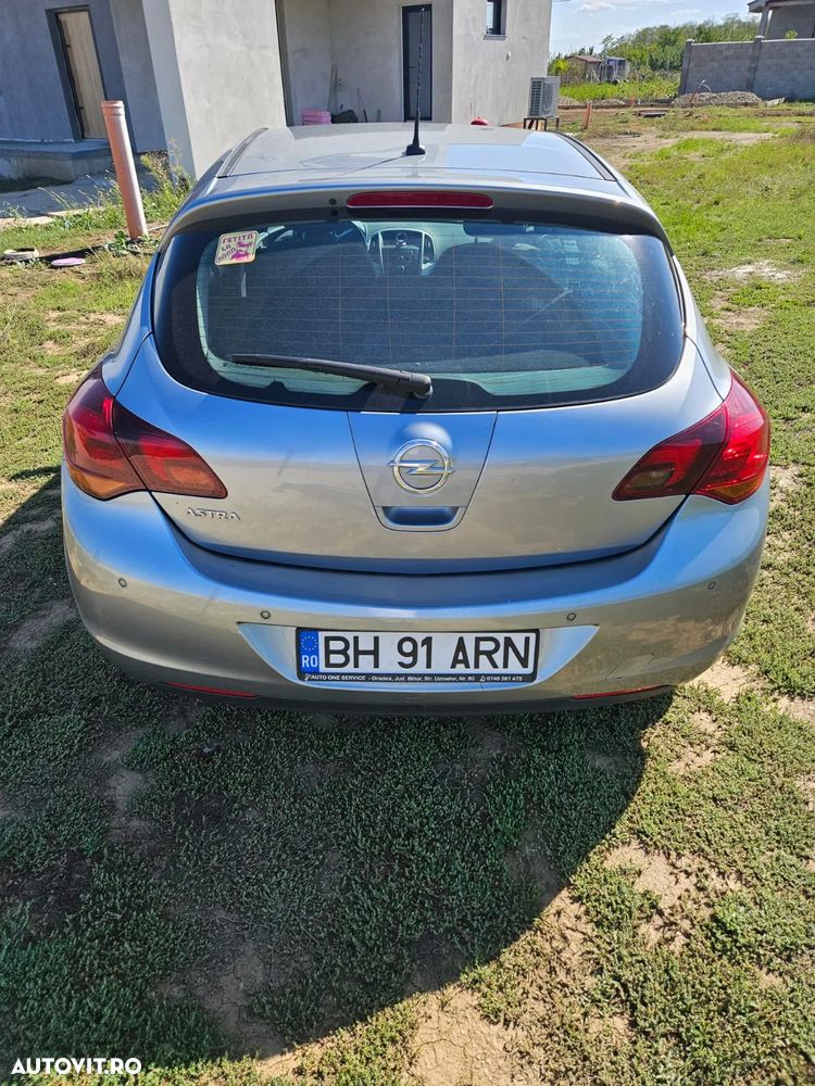 Opel Astra - 4